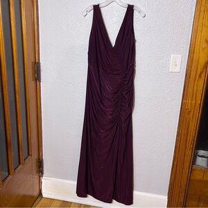 DB Studio Chic Burgundy Maxi Dress